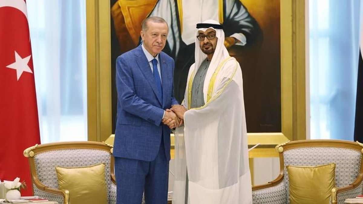 Son Dakika: Türkiye ile Birleşik Arap Emirlikleri arasında 50.7 milyar dolarlık anlaşma imzalandı