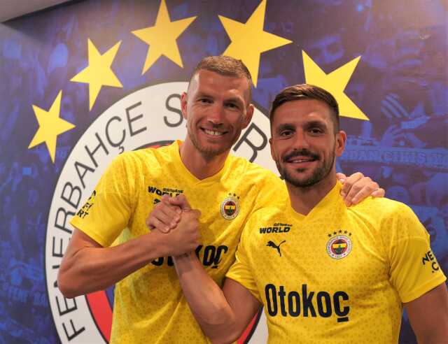 Tadic, Fenerbahçe ile ilk antrenmanına çıktı! Dünyaca ünlü futbolcuyu Dzeko kapıda karşıladı