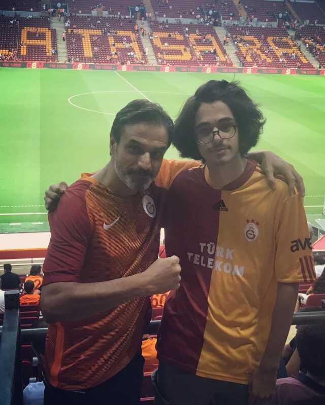 2. evre siroz teşhisi konulan Ufuk Özkan'ın sağlık durumunda yeni gelişme! Organ nakline gerek kalmayabilir 2. evre siroz teşhisi konulan Ufuk Özkan'ın sağlık durumunda yeni gelişme! Organ nakline gerek kalmayabilir