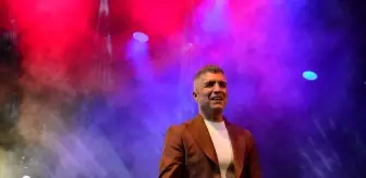 Özcan Deniz, Uluslararası Bursa Festivali'nde Sahne Aldı