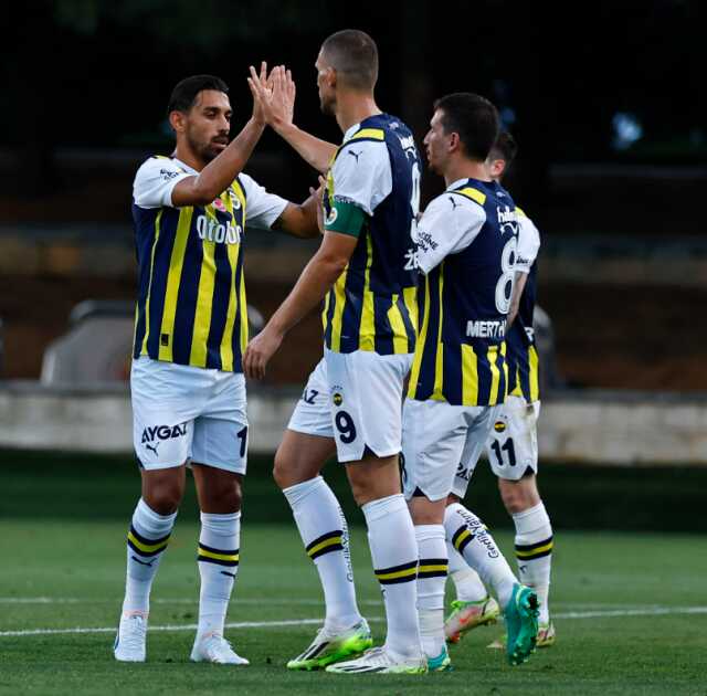 Dzeko, double yapı! Fenerbahçe, hazırlık maçındaki rakibini farka boğdu Dzeko, double yapı! Fenerbahçe, hazırlık maçındaki rakibini farka boğdu