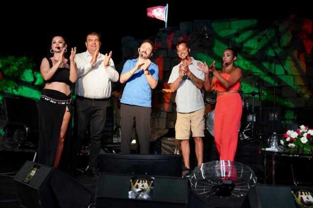 Kaleiçi'nde Nez rüzgarı Kaleiçi'nde Nez rüzgarı