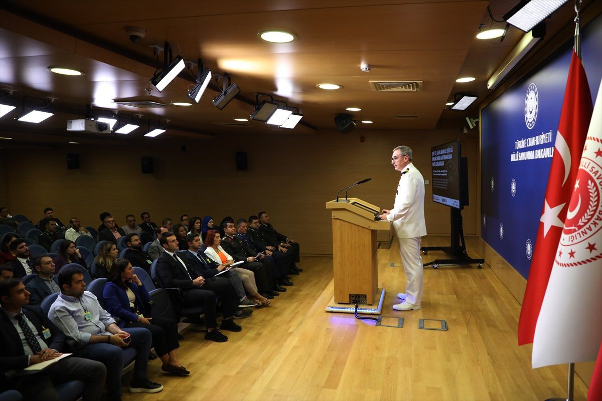 Milli Savunma Bakanlığında 'Basın Bilgilendirme Toplantısı' yapıldı