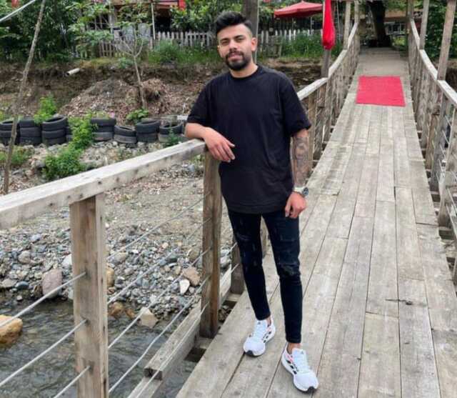 Trafikte 'Neden yol veriyorsun?' dediği genci bıçaklayarak öldürdü