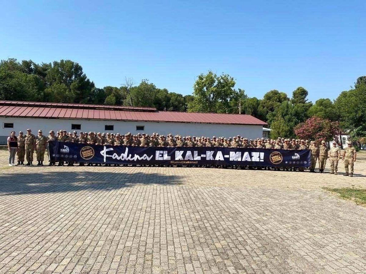 Aydın İl Jandarma Komutanlığı'ndan Kadına El Kalkmaz Projesi
