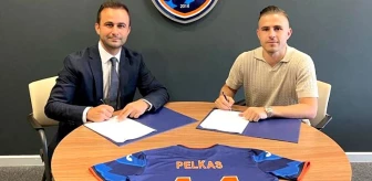 Rams Başakşehir, Dimitris Pelkas'ı renklerine bağladı