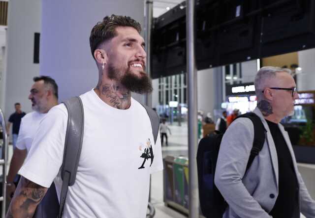 Beşiktaş'a büyük şok! İmza için İstanbul'a gelen Lyanco sakat çıktı