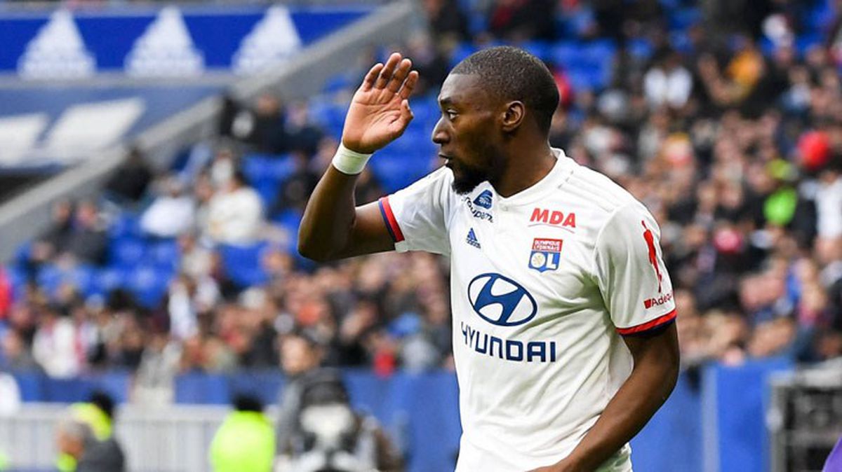Zaha yoksa Ekambi var! Fenerbahçe yıldız futbolcuya teklif yaptı