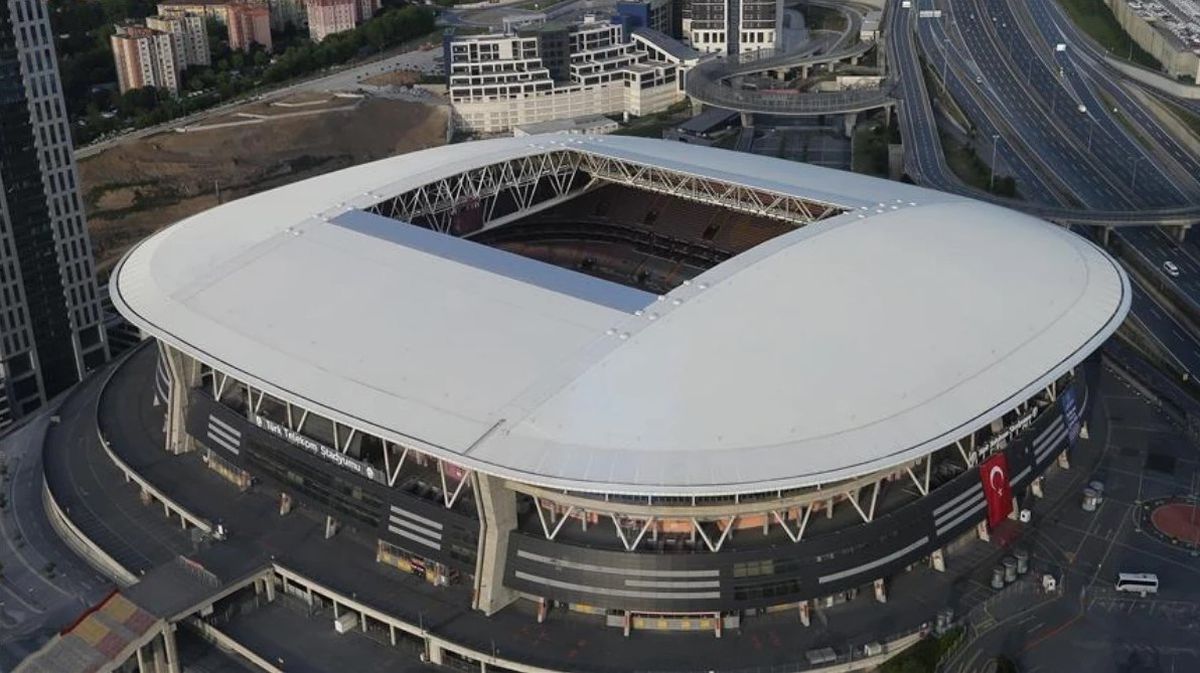 Galatasaray stadyumun adı değişti mi? Galatasaray stadyumunun adı neden değişti, sebebi ne? Galatasaray stadyumunun yeni adı ne?