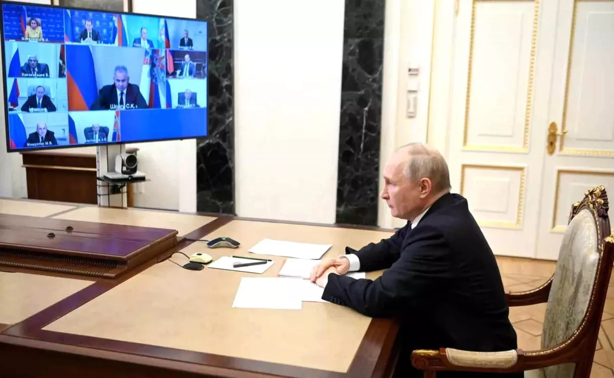 Putin: Polonya'nın Ukrayna'ya gönderdiği silahlar ve toprak talepleri hatırlatılacak