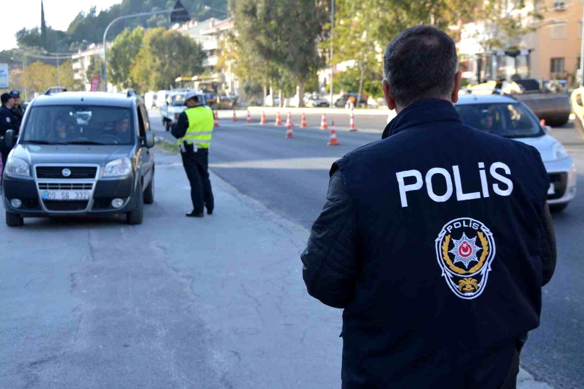 Aydın'ın Söke ilçesinde sivil trafik denetimleri sonuç verdi