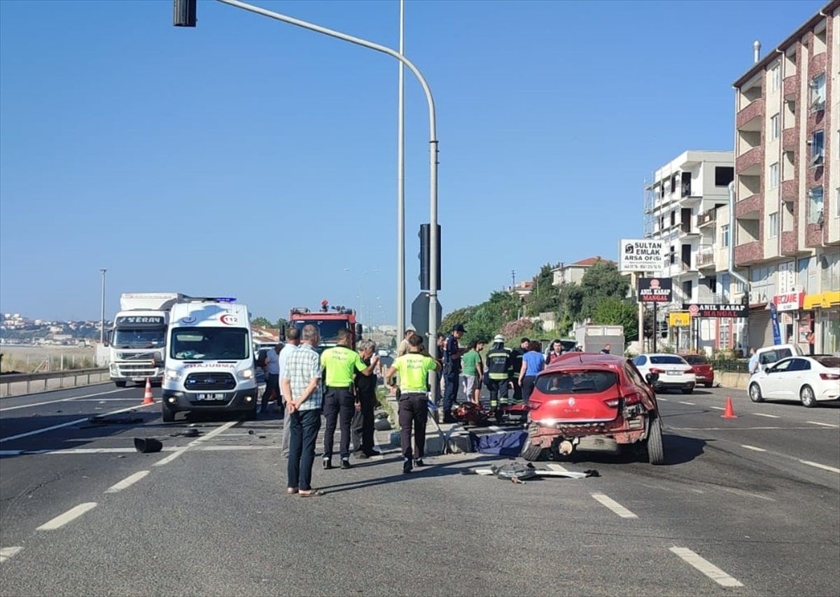 Tekirdağ'da Otomobil Kazası: 1 Ölü, 4 Yaralı