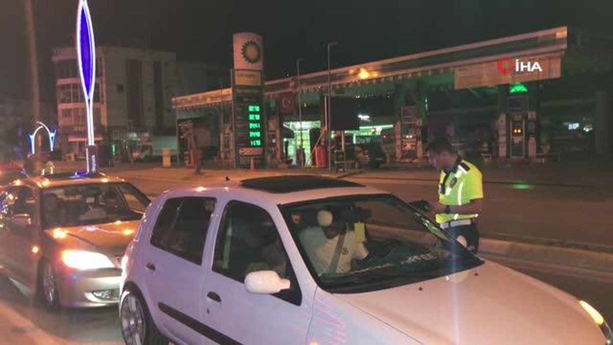 Trafiğe alkollü çıkan sürücü kendisini görüntüleyen gazeteciye tehdit ve küfür savurdu