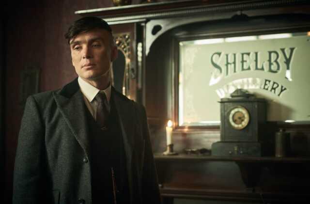 Barbie filmi, ayna anda vizyona giren Oppenhiemer'ı gişe hasılatında ikiye katladı Barbie filmi, ayna anda vizyona giren Oppenhiemer'ı gişe hasılatında ikiye katladı