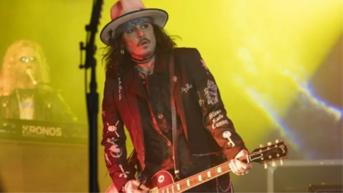 Johnny Depp sağlık durumu nasıl? Johnny Depp yaşıyor mu, neden bayıldı?