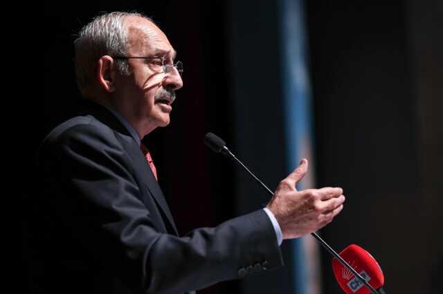 Kılıçdaroğlu, genel başkanlığı bırakmak için terk bir şart sundu: Geçmişinde para pul ilişkileri, lekesi olmayan biri çıkarsa görevi bırakacağım Kılıçdaroğlu, genel başkanlığı bırakmak için terk bir şart sundu: Geçmişinde para pul ilişkileri, lekesi olmayan biri çıkarsa görevi bırakacağım