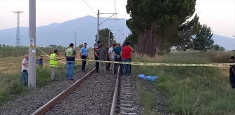 Manisa'da tren kazası: Bir kadın hayatını kaybetti