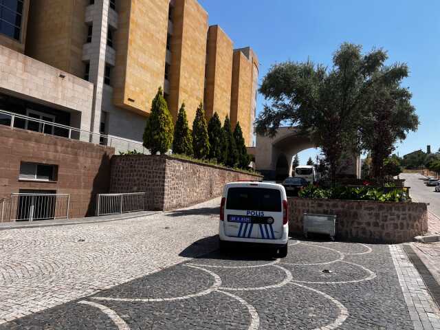 Nevşehir'de dehşet! Eşini ve 6 yaşındaki kızını otel havuzunda bıçaklayarak öldürdü