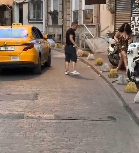 Taksi Şoförü Yabancı Uyruklu Kadını Darp Etti