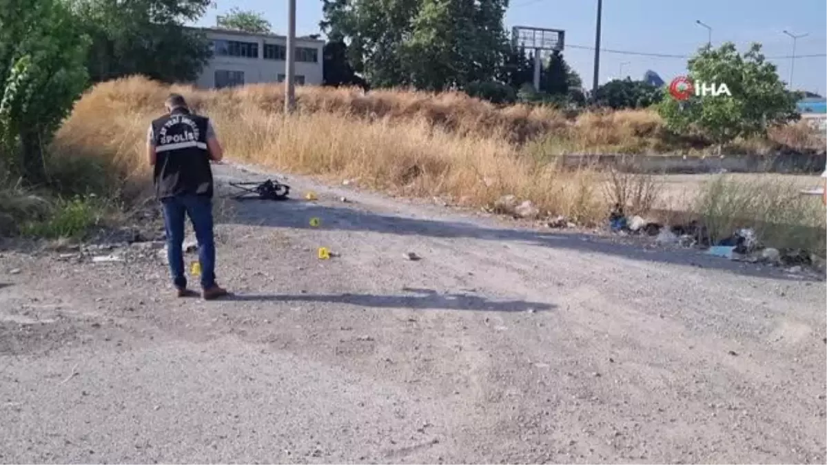 Boş arazide silahla vuruldu