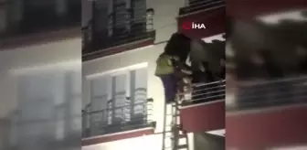Evde uyuya kalan genç ekipleri seferber etti