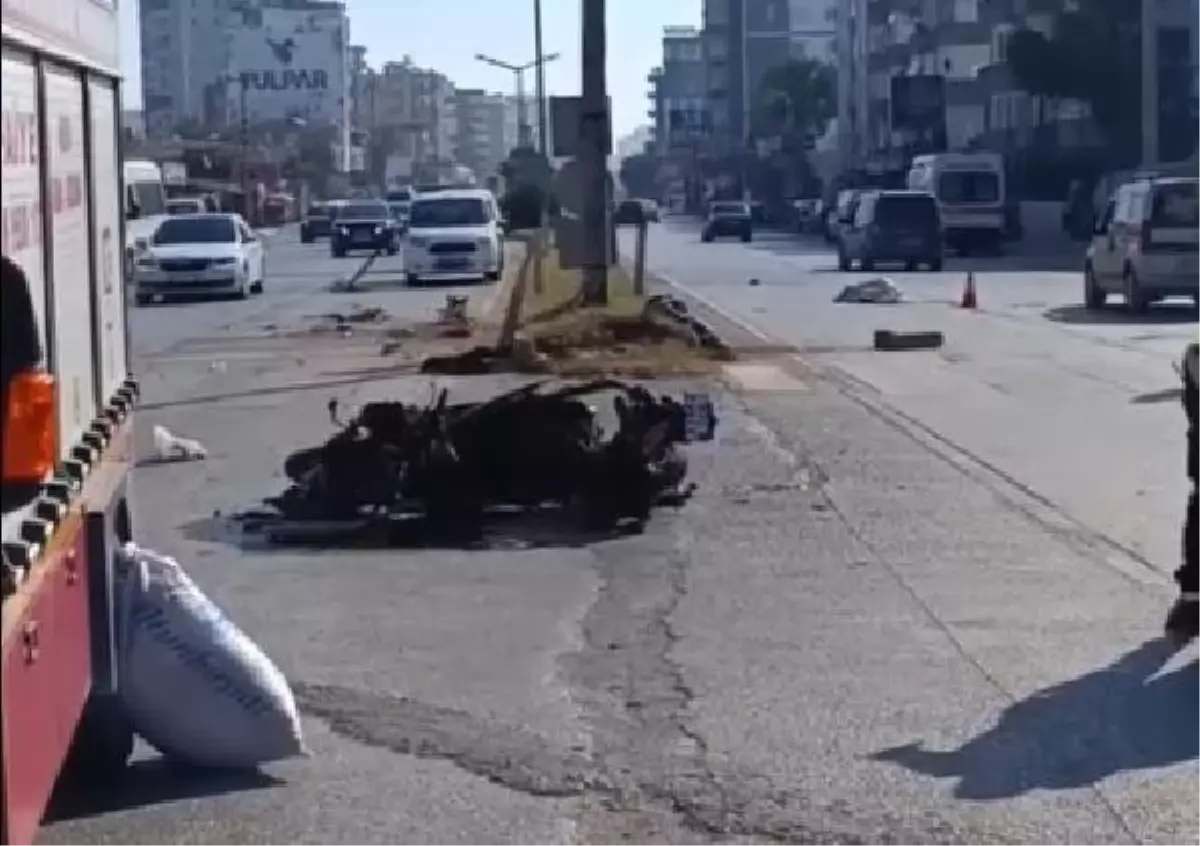 Motosiklet Kazasında 2 Genç Hayatını Kaybetti