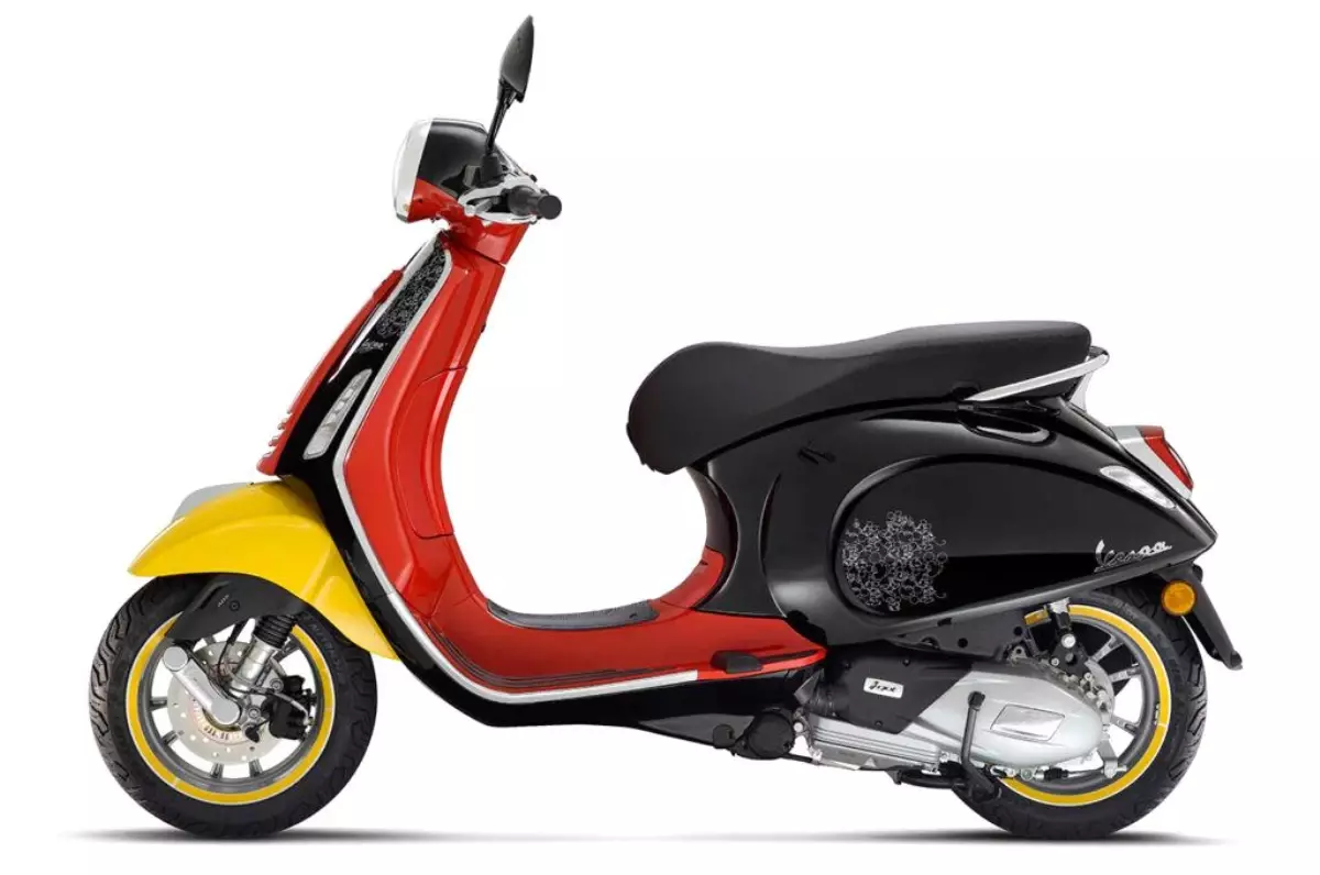 Vespa ve Disney, Disney Mickey Mouse Edition ile 100. yıl dönümünü kutluyor