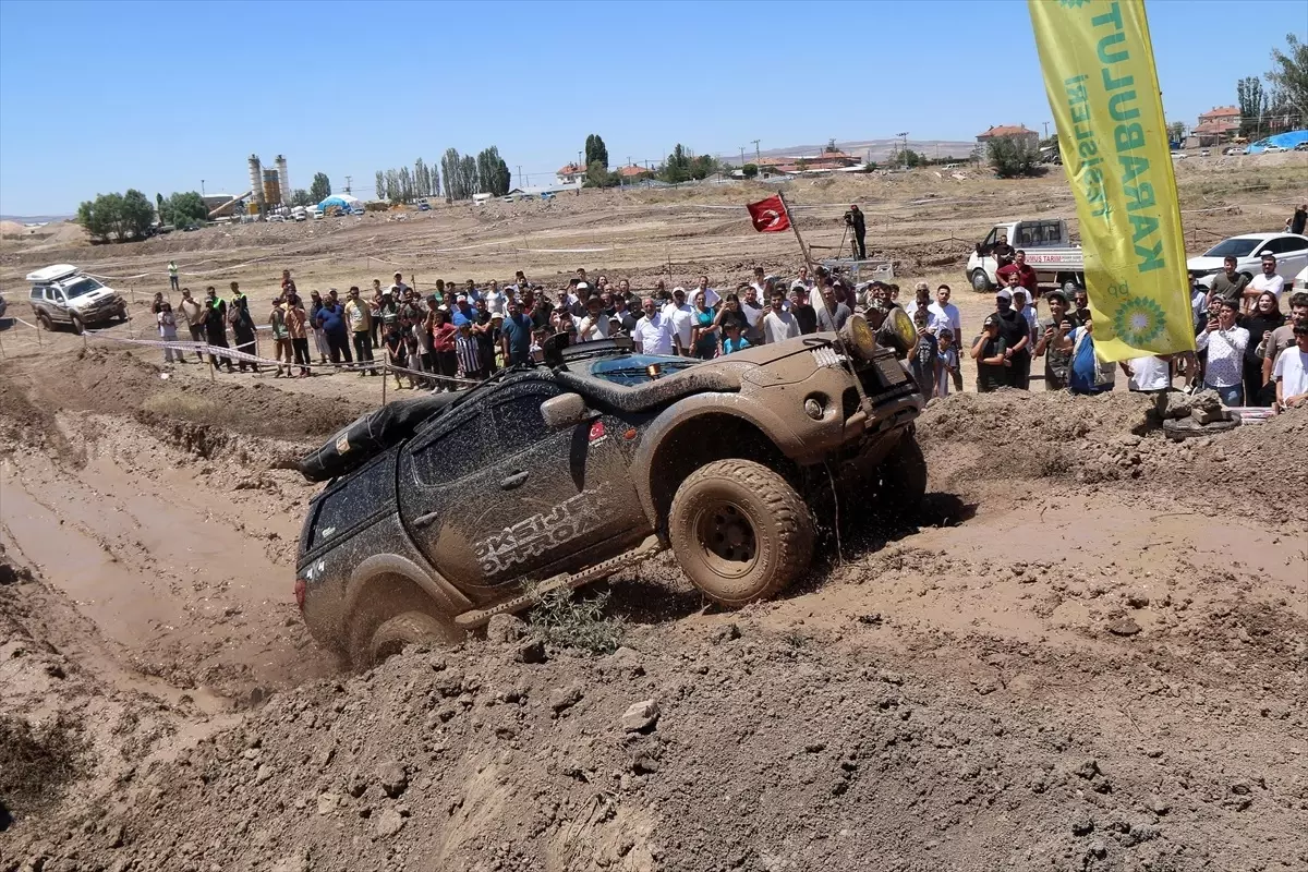 Şarkışla'da Off-Road Yarışları Düzenlendi