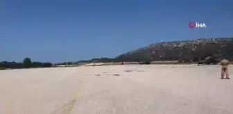 Türkiye'den Yunanistan'a gönderilen yangın söndürme uçakları ve helikopter görevlerini başarıyla icra ediyor