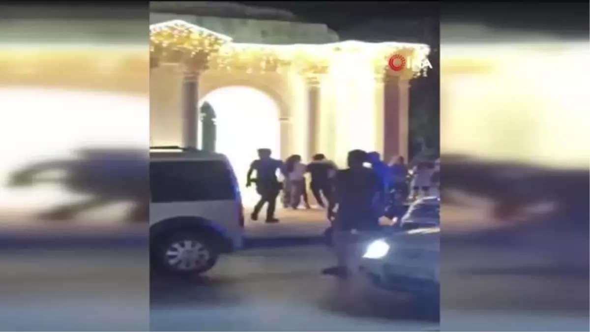 Adana'da dondurmacılar arasında kavga çıktı