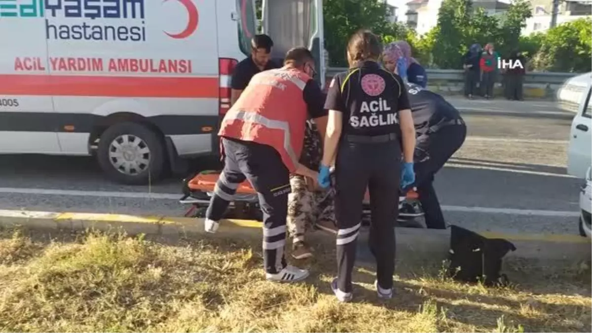 Antalya'da kontrolsüz kavşakta kaza: 3 yaralı