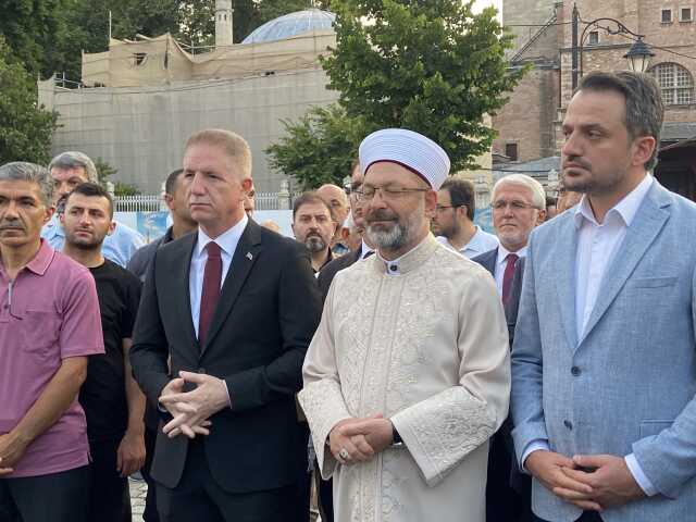Ayasofya Camii'nin 86. Yıl Dönümünde Vatandaşlar Camiye Akın Etti