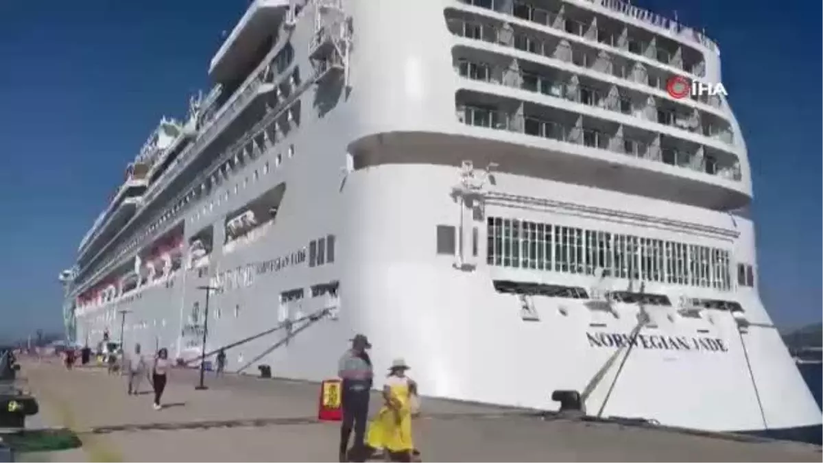 Bodrum'da kruvaziyer turizmi sürüyor