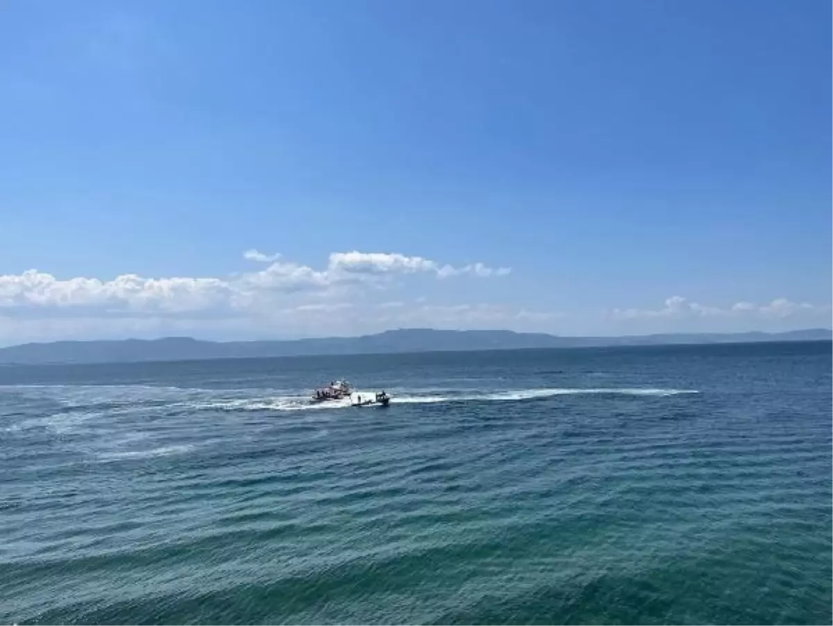 Gemlik'te Kaçak Balık Avı Yapanlara Operasyon