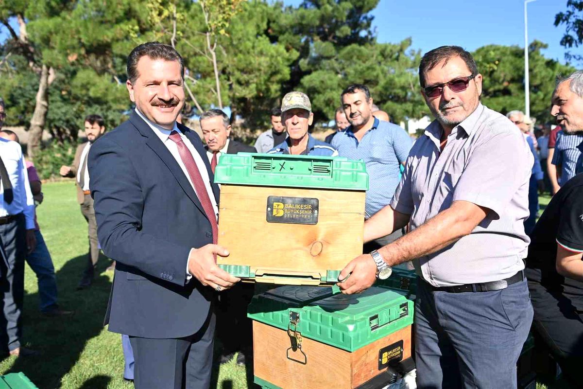 Balıkesir Büyükşehir Belediyesi, Balının Dünya Çapında Ödüllerle Tanınmasını Sağladı