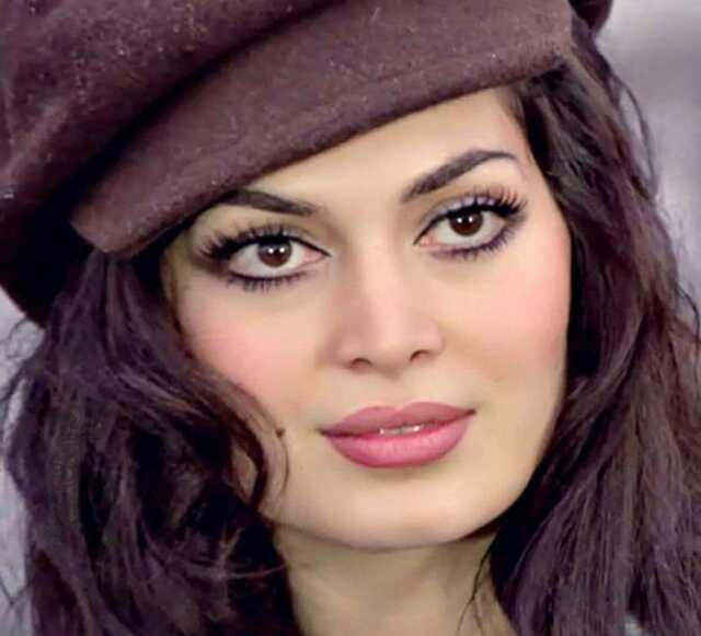 Dünyaca ünlü oyuncu Eva Mendes'in Türkan Şoray hayranlığı! 'İkon' notuyla paylaştı Dünyaca ünlü oyuncu Eva Mendes'in Türkan Şoray hayranlığı! 'İkon' notuyla paylaştı