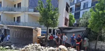 Kuşadası'nda freni boşalan kamyon 9 kişiyi yaraladı