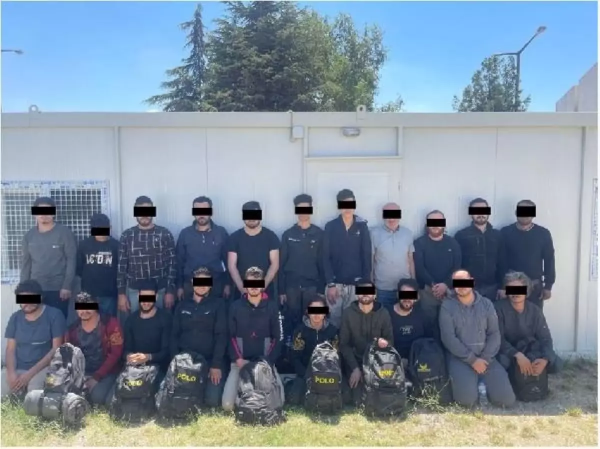 Kırklareli'de 299 kaçak göçmen yakalandı, 6 şüpheli gözaltına alındı