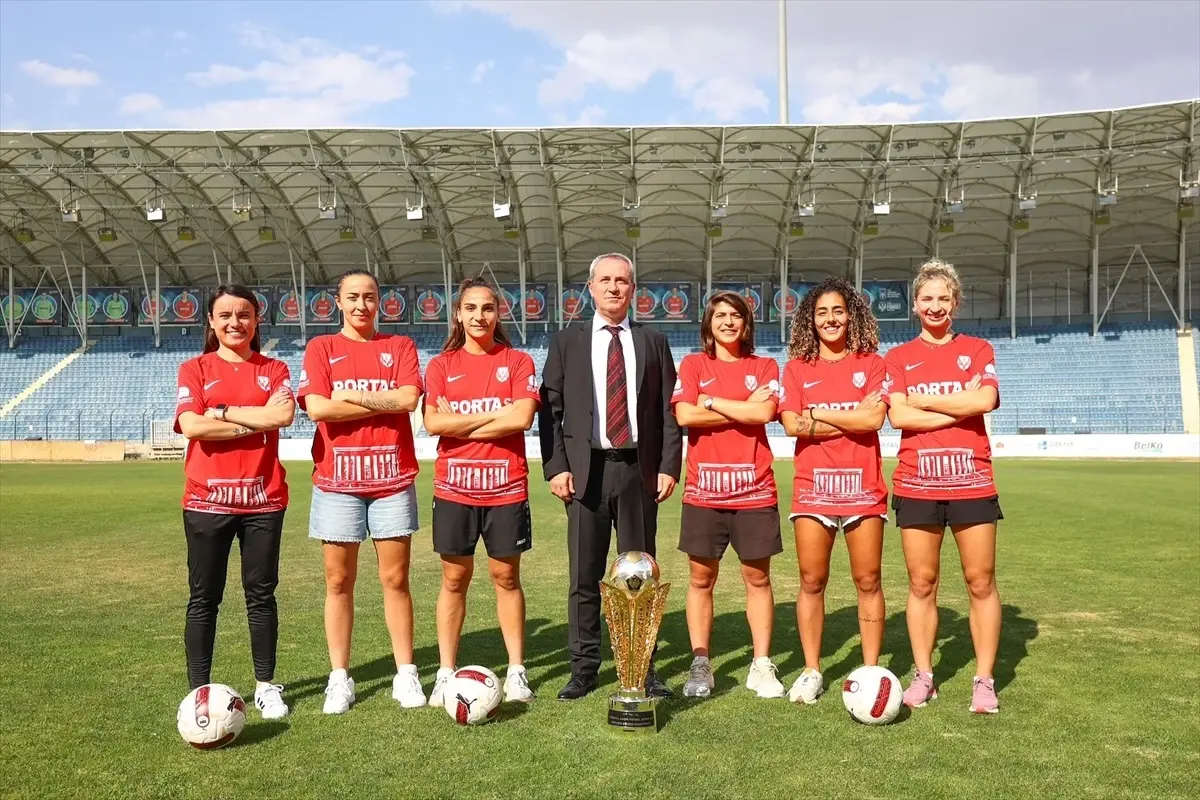 Ankara Büyükşehir Belediyesi, UEFA Kadınlar Şampiyonlar Ligi'ne güçlü bir kadro ile hazırlanıyor