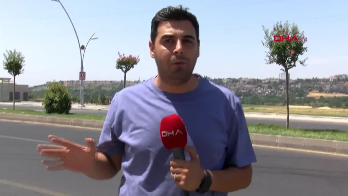 Diyarbakır'da Bisikletli Kadına Çarpan Otomobilin Güvenlik Kamerası Görüntüleri Ortaya Çıktı