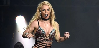 Britney Spears'ın 'Toxic' Şarkısı Bir Milyar Dinlenmeye Ulaştı