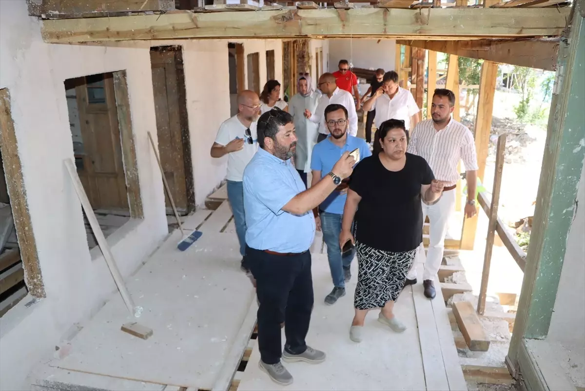 Sanayi ve Teknoloji Bakanlığı Kalkınma Ajansları Genel Müdürü Kula'da Yatırımları İnceledi