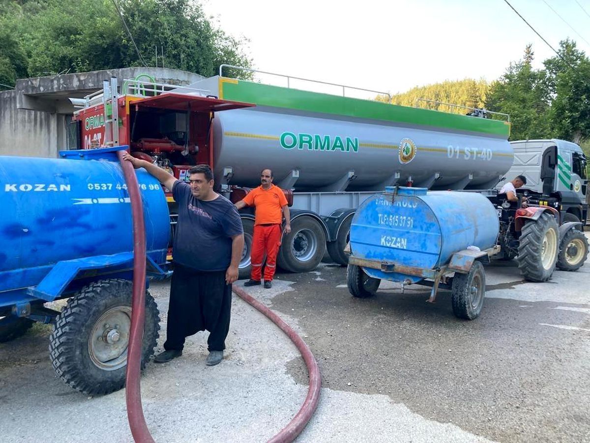 Kozan'da Deprem Sonrası Susuz Kalan Mahallelere Yardım