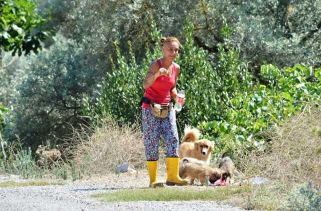 Şanı şöhreti bırakıp köye yerleşen Özlem Tekin sırra kadem bastı! Kapısına kilit vurup gitmiş Şanı şöhreti bırakıp köye yerleşen Özlem Tekin sırra kadem bastı! Kapısına kilit vurup gitmiş