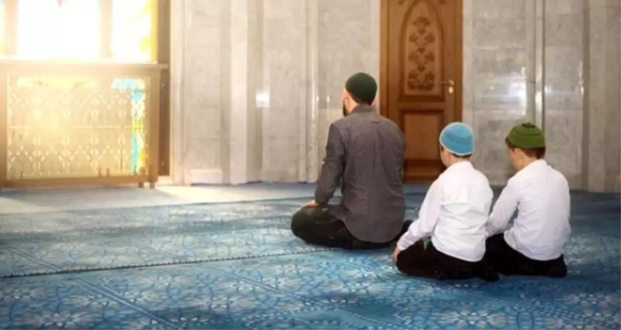 2 rekatlık Aşure gecesi namazı nasıl kılınır? Aşure gecesinde kılınacak 2 ve 100 rekatlık namaz ve tarifleri! Muharrem'in 10. gecesi namazı