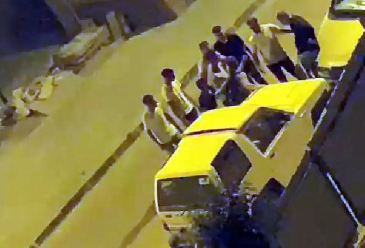 Avcılar'da Tacizci Şahıs Mahalleli Tarafından Darbedildi