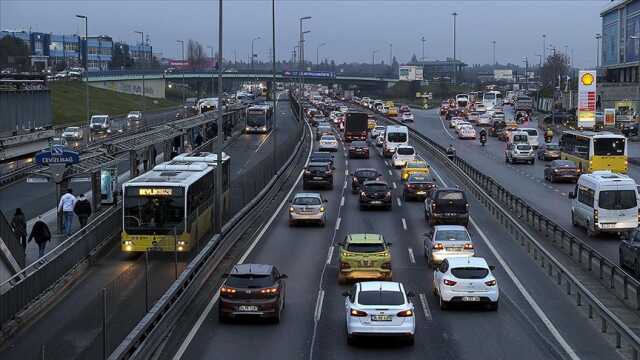 İstanbul'da toplu ulaşıma zam var mı? İstanbul'da toplu taşıma ücretlerine zam geldi mi? Akbil ücretlerine zam geldi mi? Toplu ulaşım zam ne başlıyor?