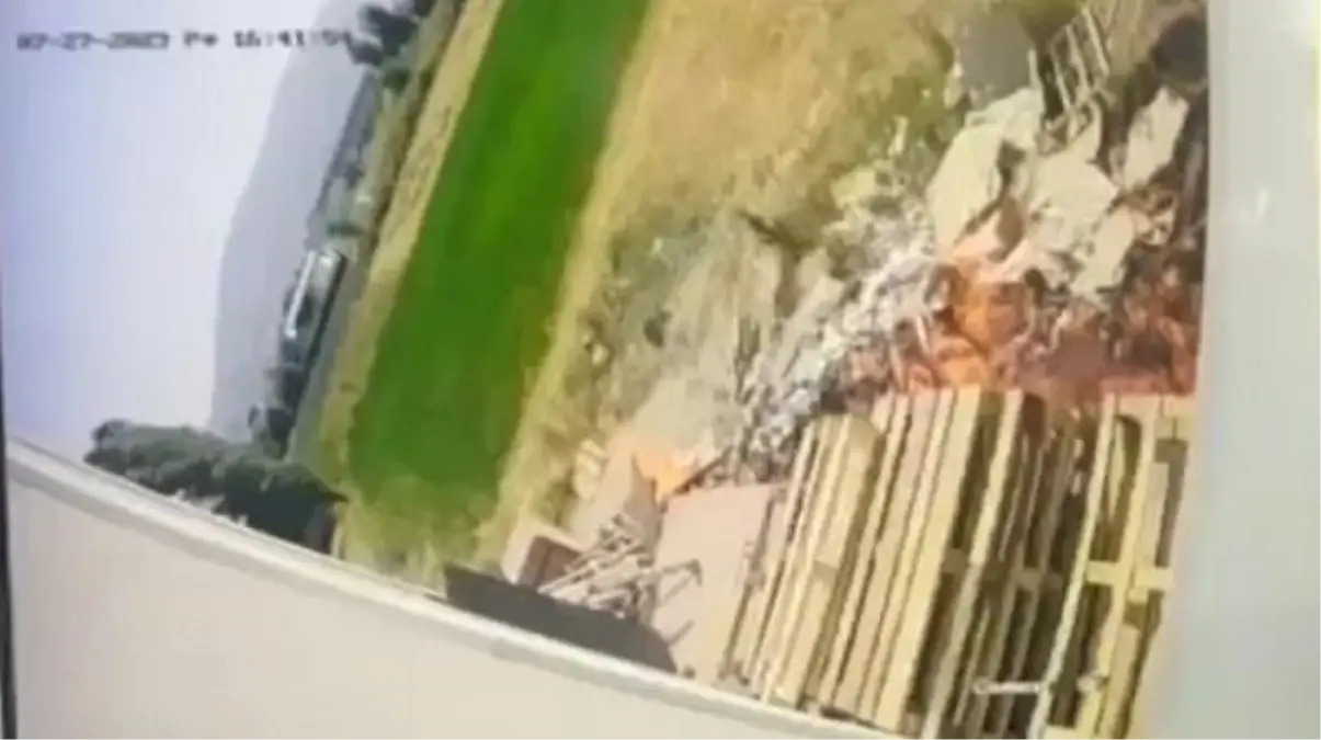 Kütahya'da Seramik Fabrikasında Yangın Çıktı