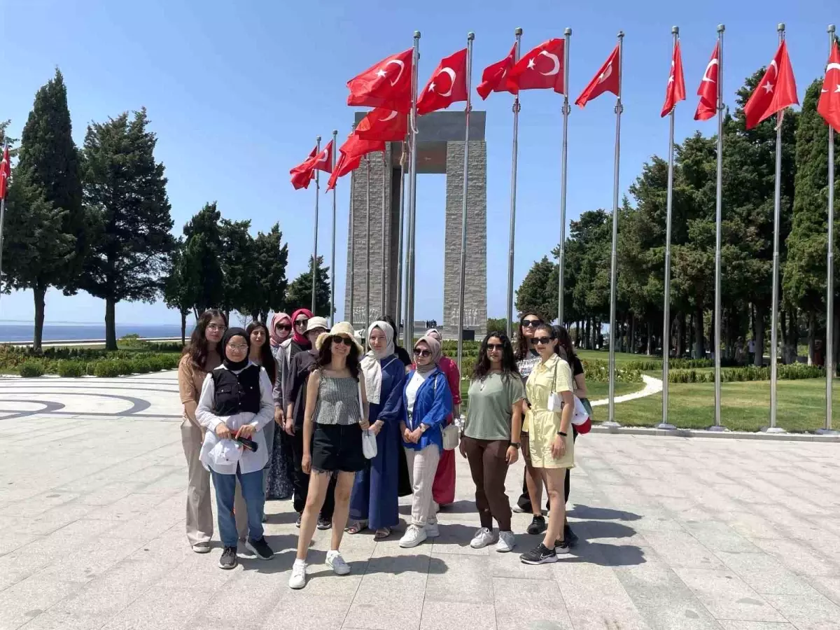 Nevşehir Belediyesi tarafından düzenlenen Çanakkale gezileri gençlerin ilgisini çekiyor