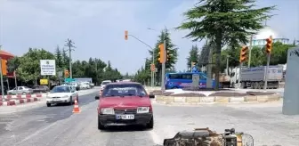 Uşak'ta Otomobil ile Elektrikli Motosiklet Çarpıştı: 1 Yaralı